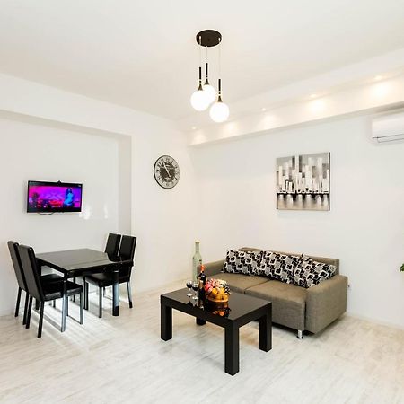 Lovely 2 Bedroom Flat Tbilisi Ngoại thất bức ảnh