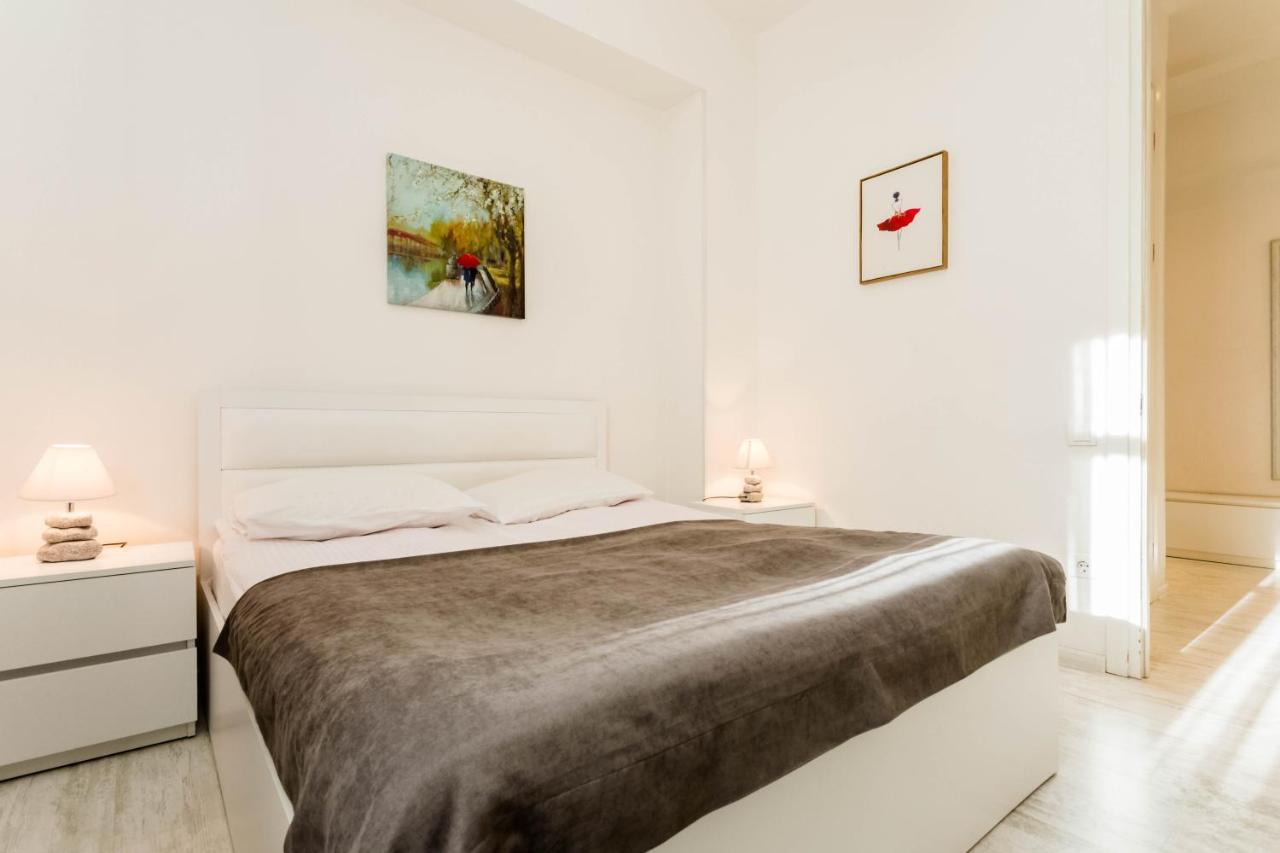 Lovely 2 Bedroom Flat Tbilisi Ngoại thất bức ảnh