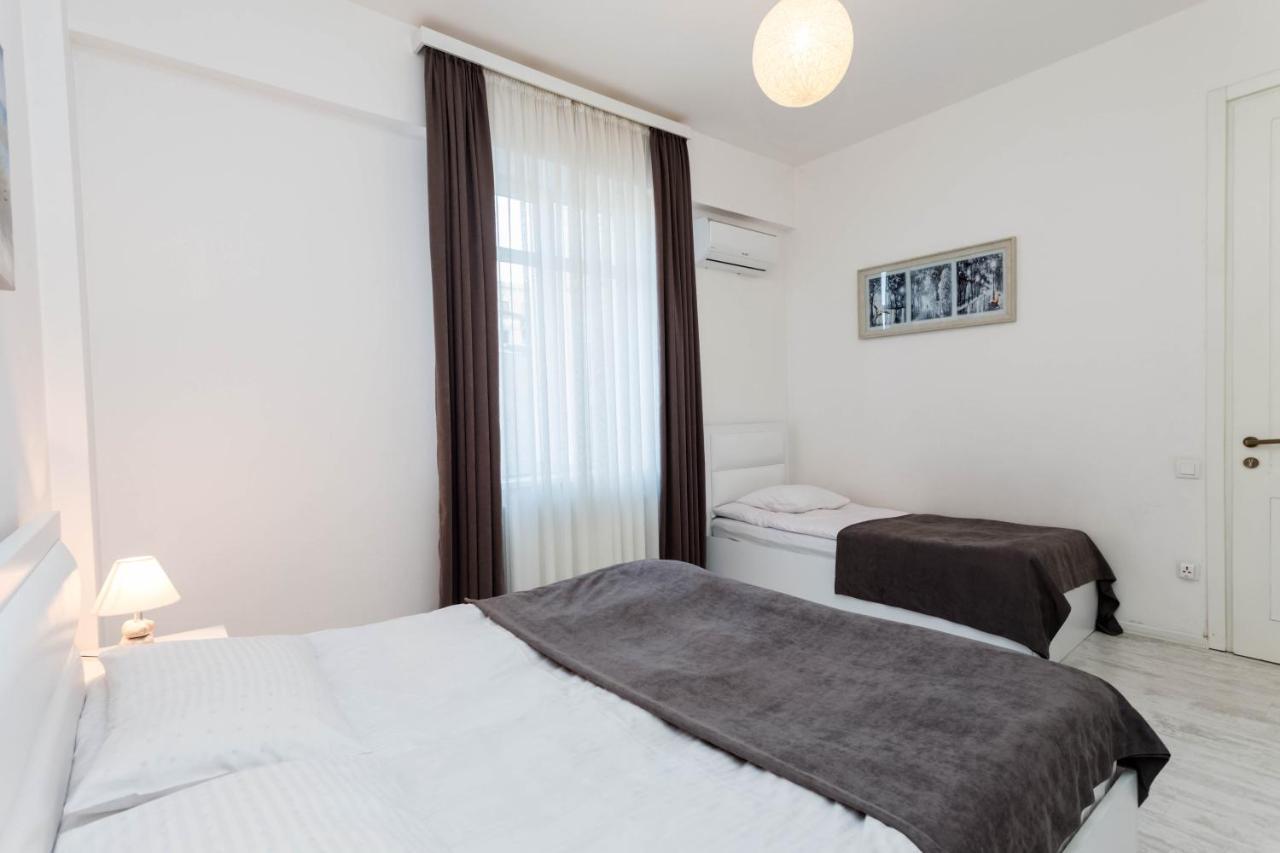 Lovely 2 Bedroom Flat Tbilisi Ngoại thất bức ảnh