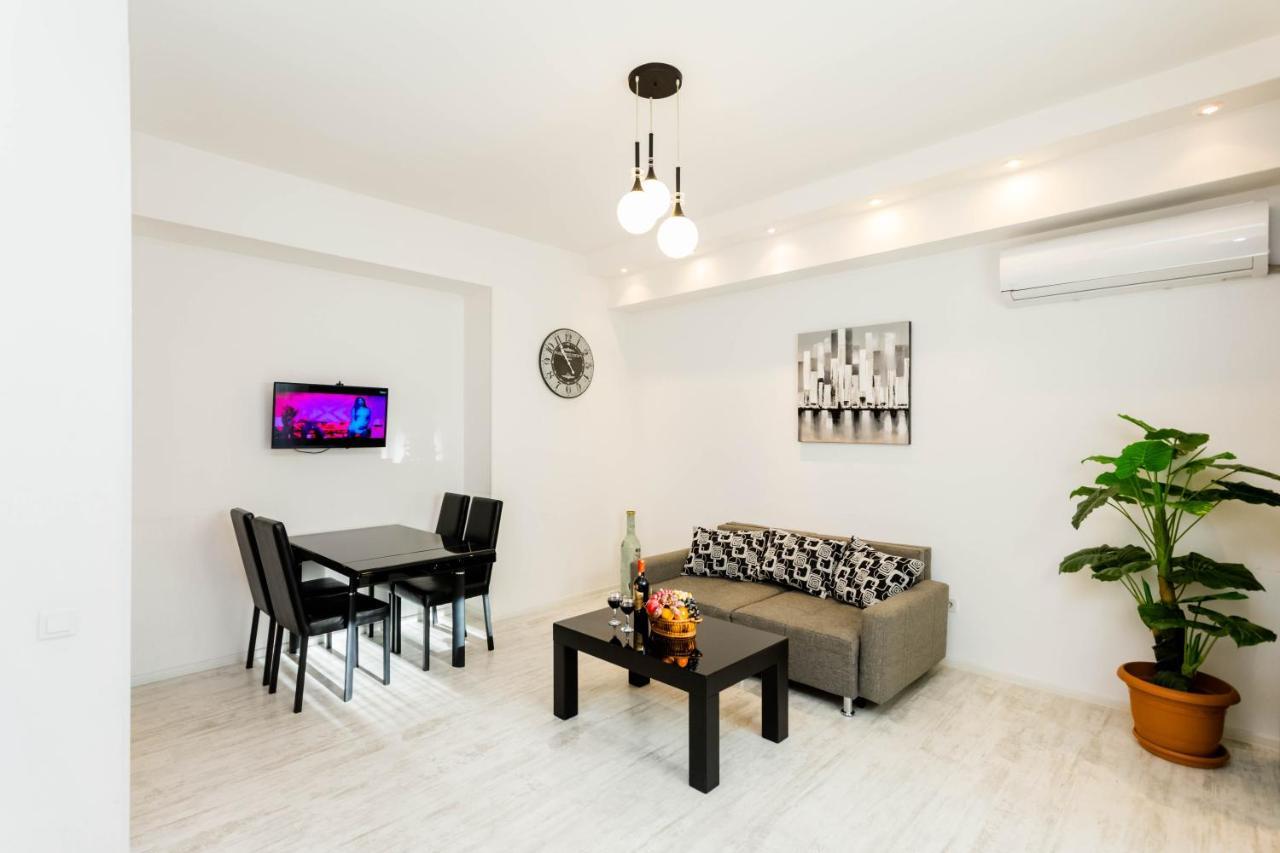 Lovely 2 Bedroom Flat Tbilisi Ngoại thất bức ảnh
