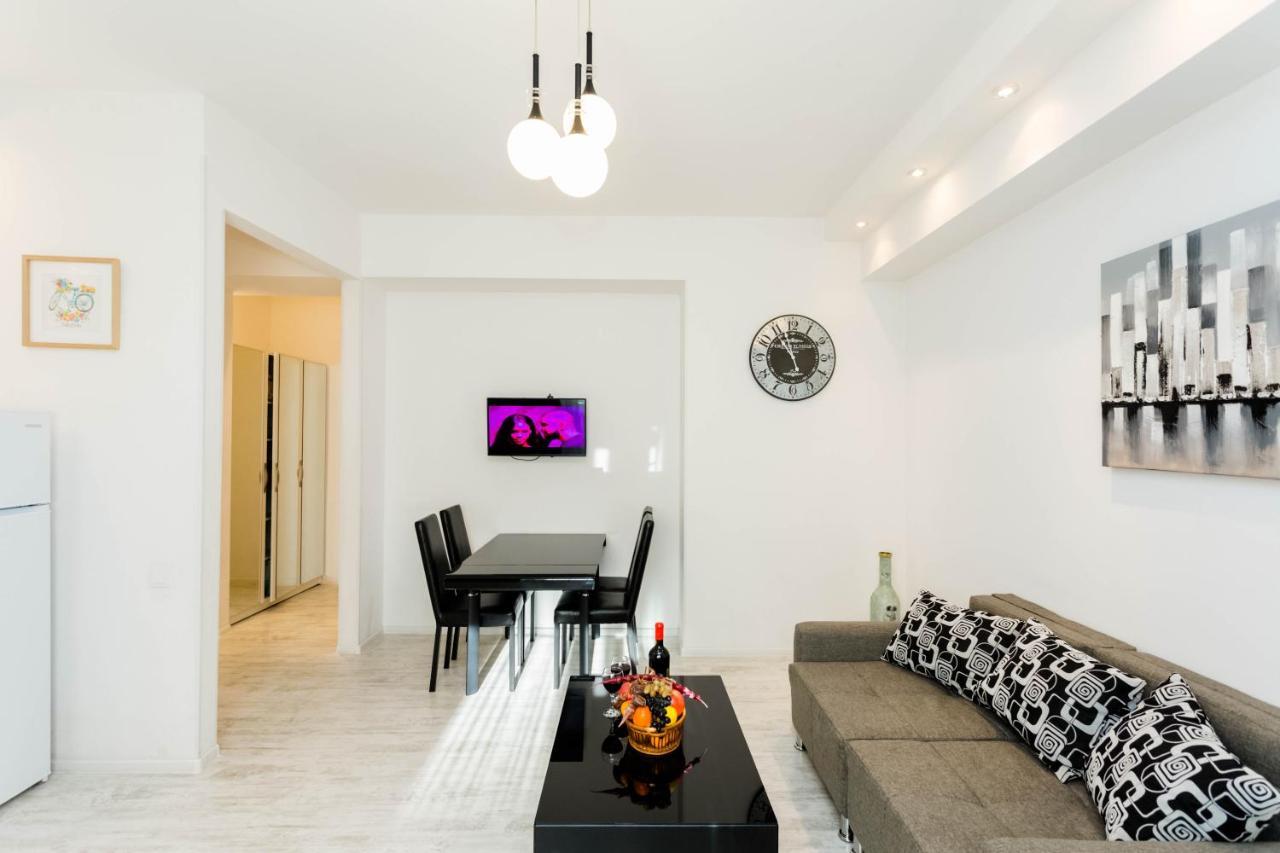 Lovely 2 Bedroom Flat Tbilisi Ngoại thất bức ảnh